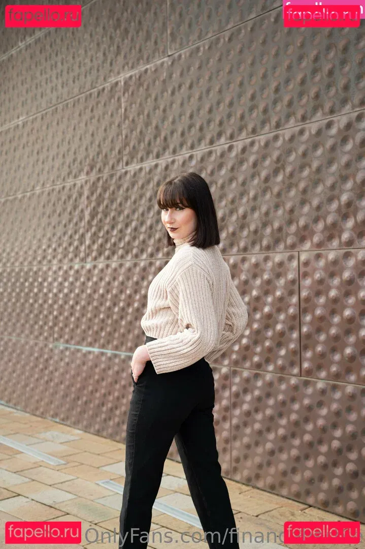 financebarbie Onlyfans Photo Gallery 