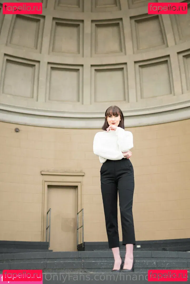 financebarbie Onlyfans Photo Gallery 