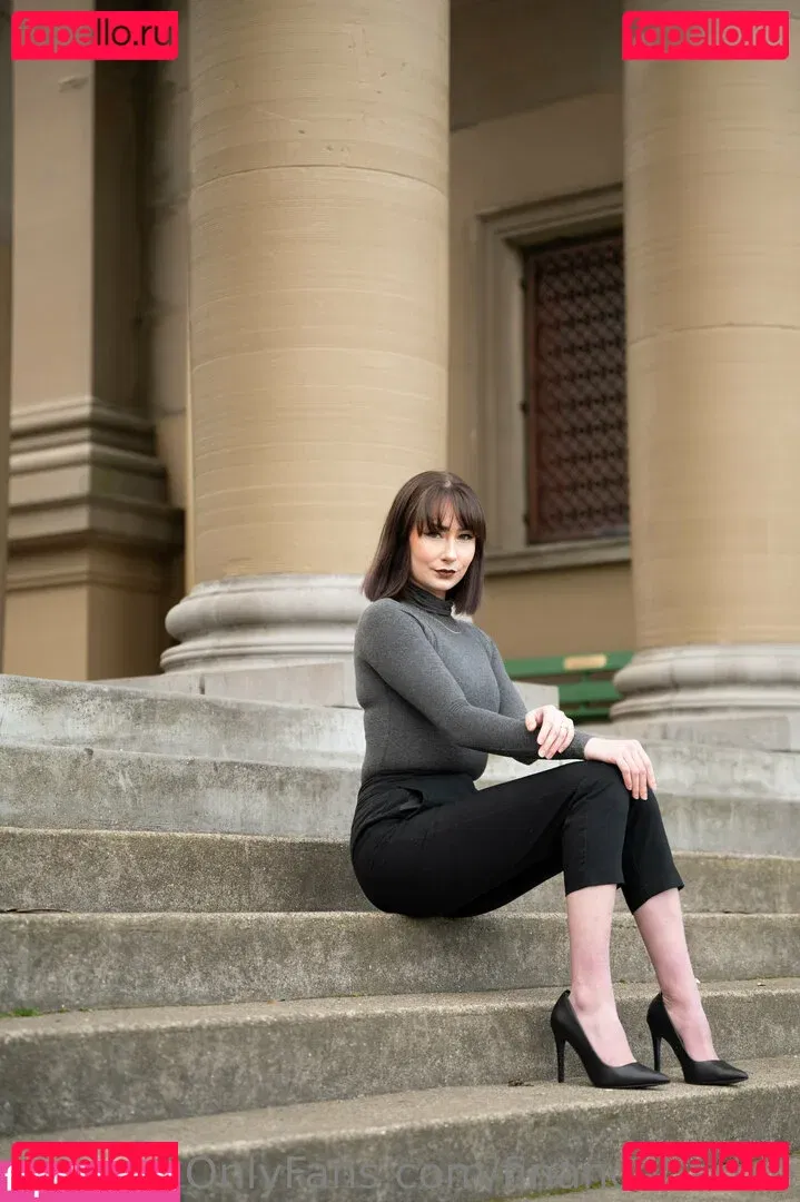 financebarbie Onlyfans Photo Gallery 