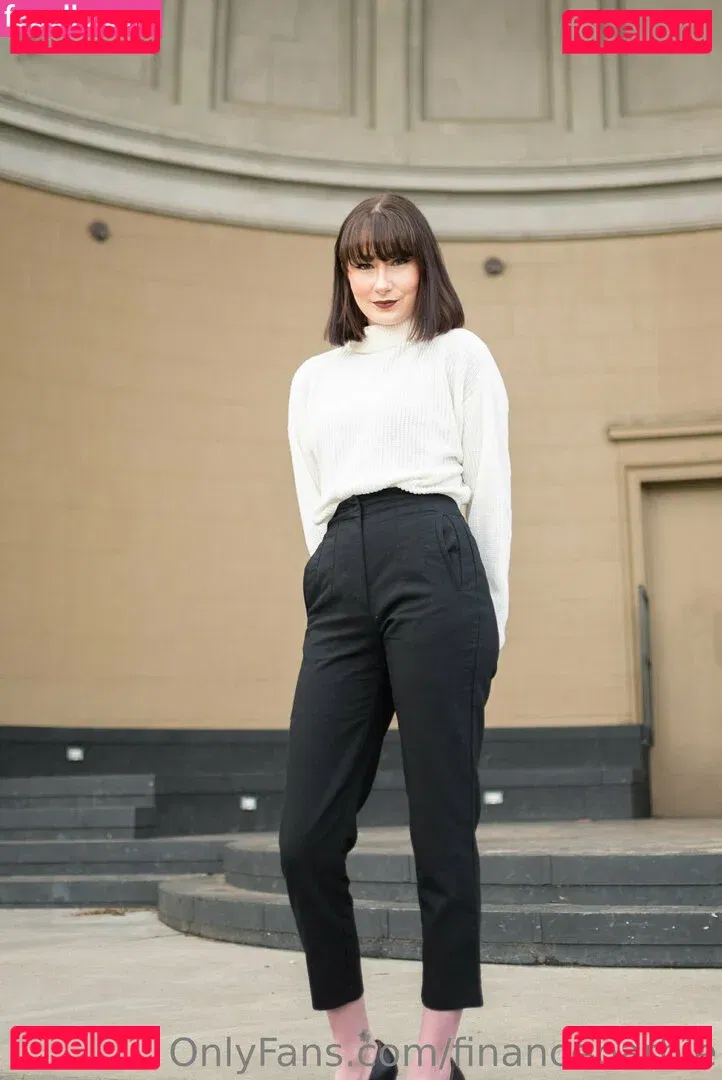 financebarbie Onlyfans Photo Gallery 