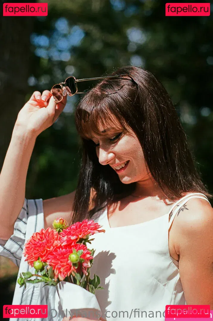 financebarbie Onlyfans Photo Gallery 