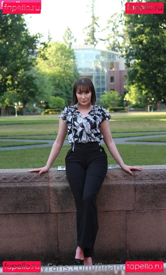 financebarbie Onlyfans Photo Gallery 