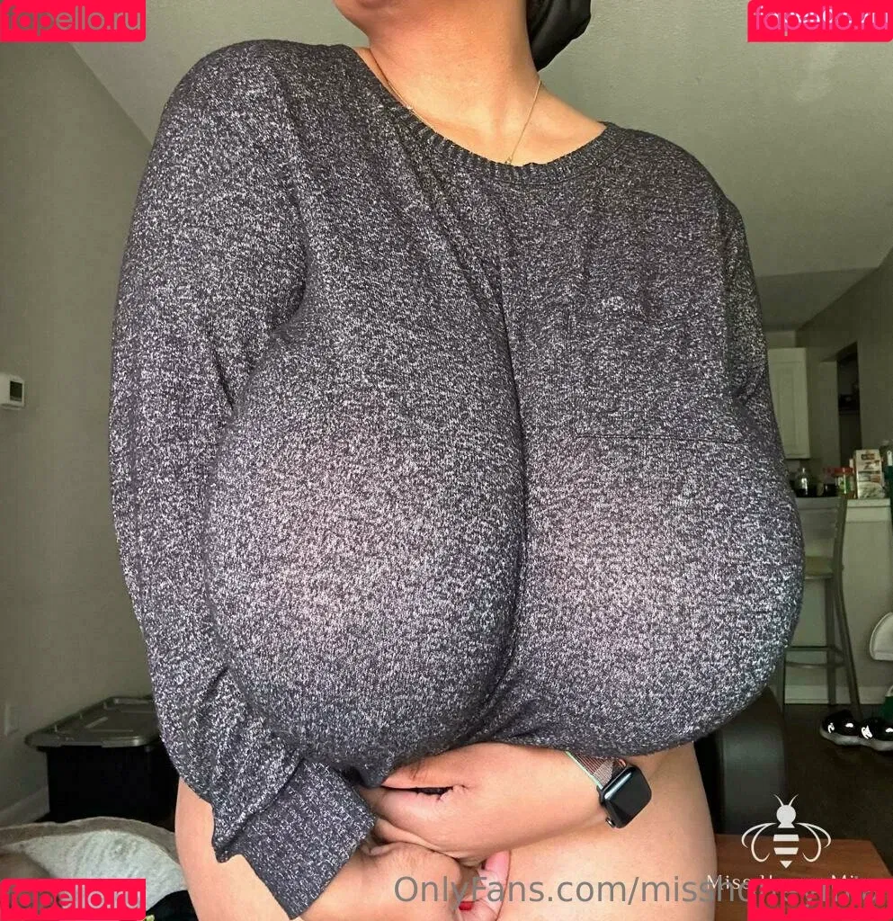 misshoneymia Onlyfans Photo Gallery 
