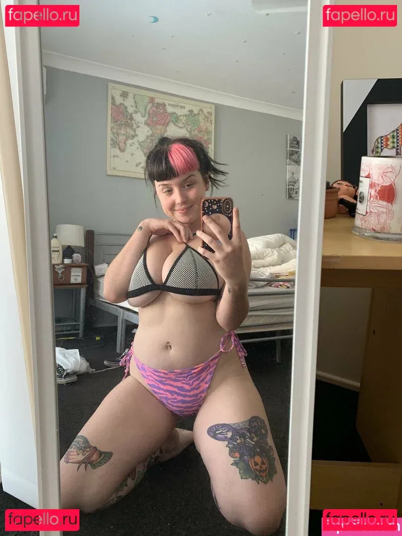 BlossyBlue Onlyfans Photo Gallery 