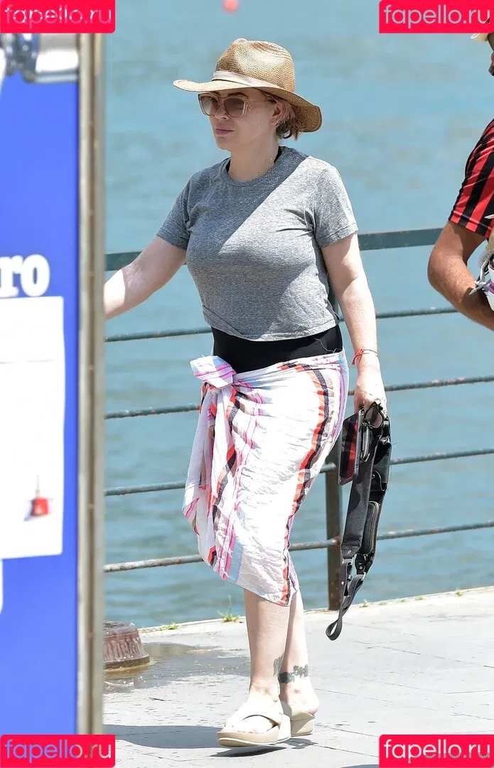 Alyssa Milano Onlyfans Photo Gallery 