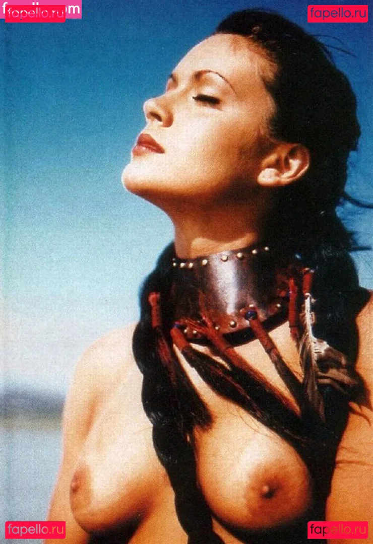 Alyssa Milano Onlyfans Photo Gallery 