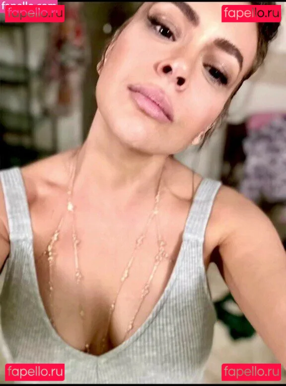 Alyssa Milano Onlyfans Photo Gallery 
