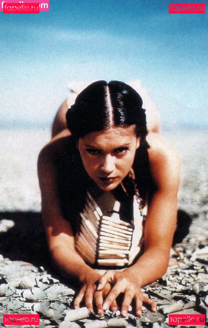 Alyssa Milano Onlyfans Photo Gallery 