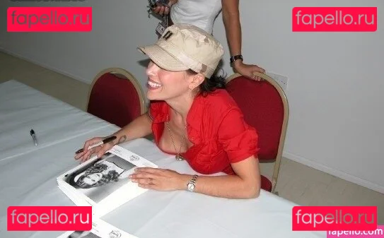 Alyssa Milano Onlyfans Photo Gallery 