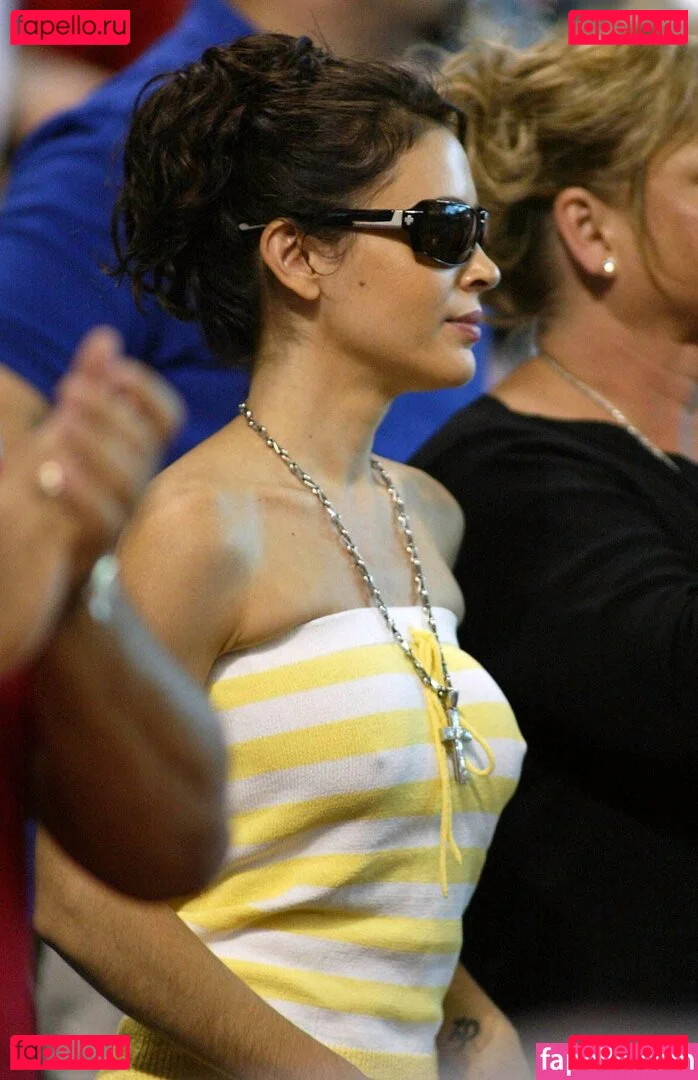 Alyssa Milano Onlyfans Photo Gallery 