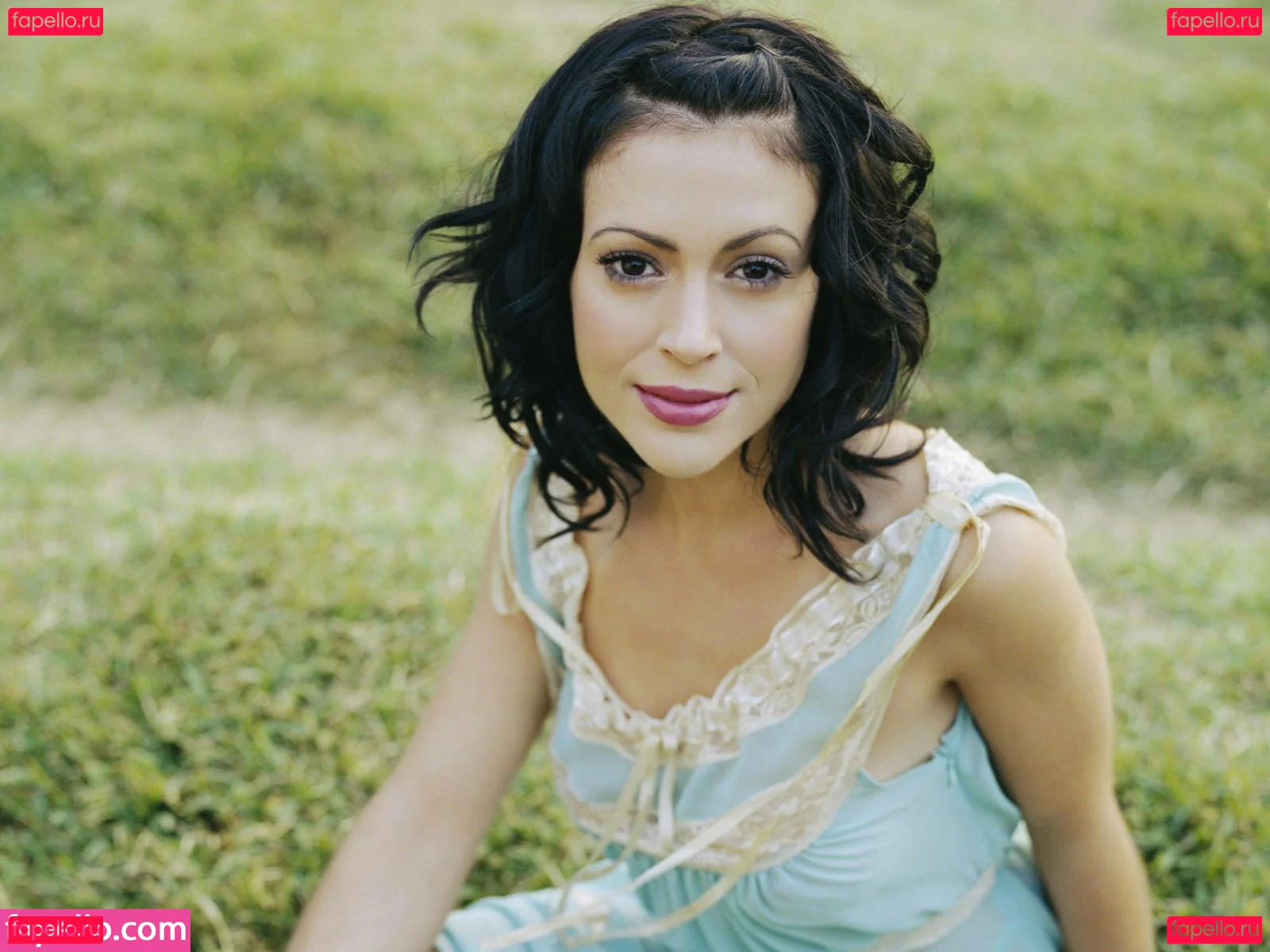 Alyssa Milano Onlyfans Photo Gallery 