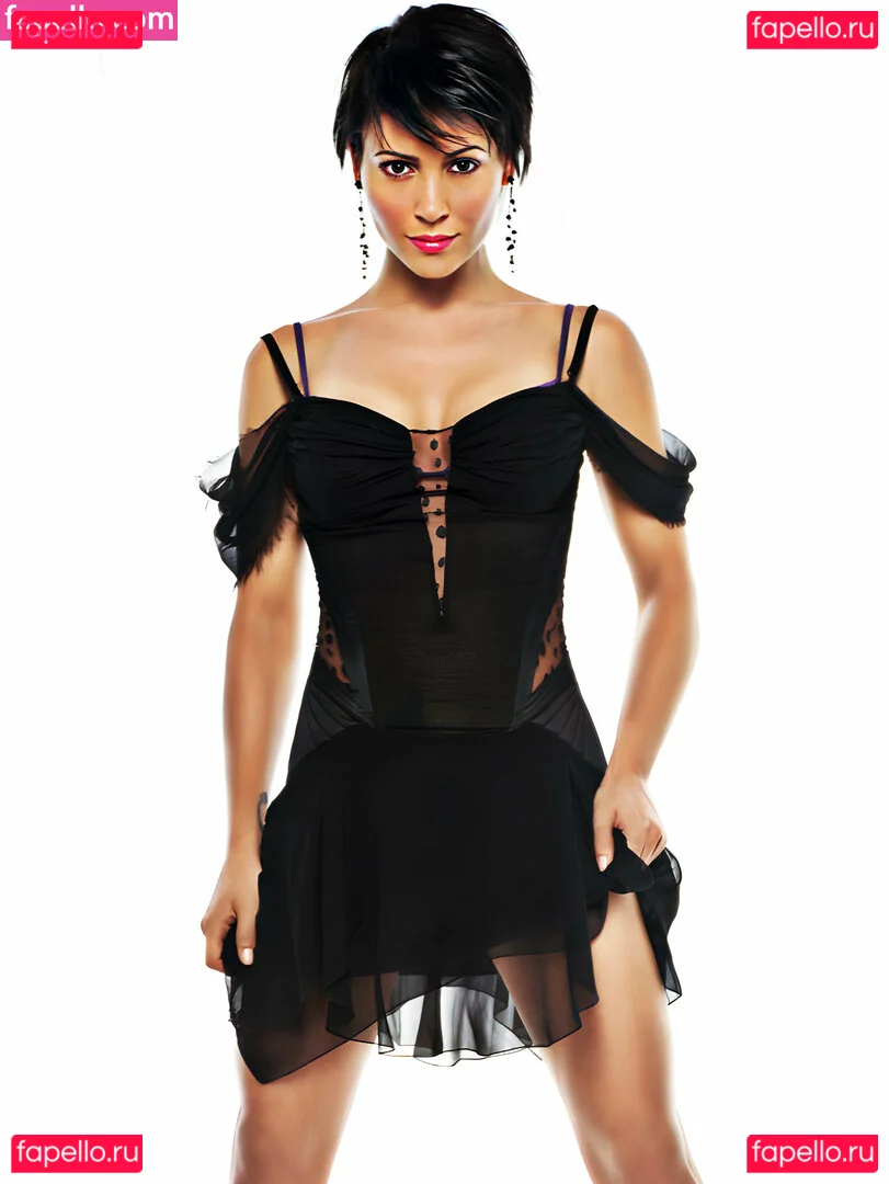 Alyssa Milano Onlyfans Photo Gallery 