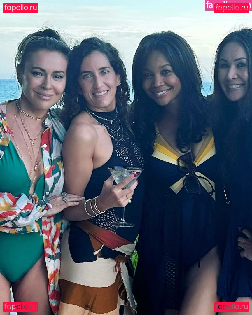 Alyssa Milano Onlyfans Photo Gallery 