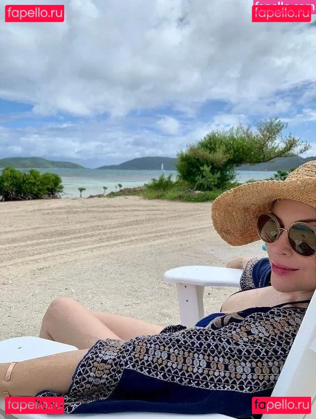 Alyssa Milano Onlyfans Photo Gallery 