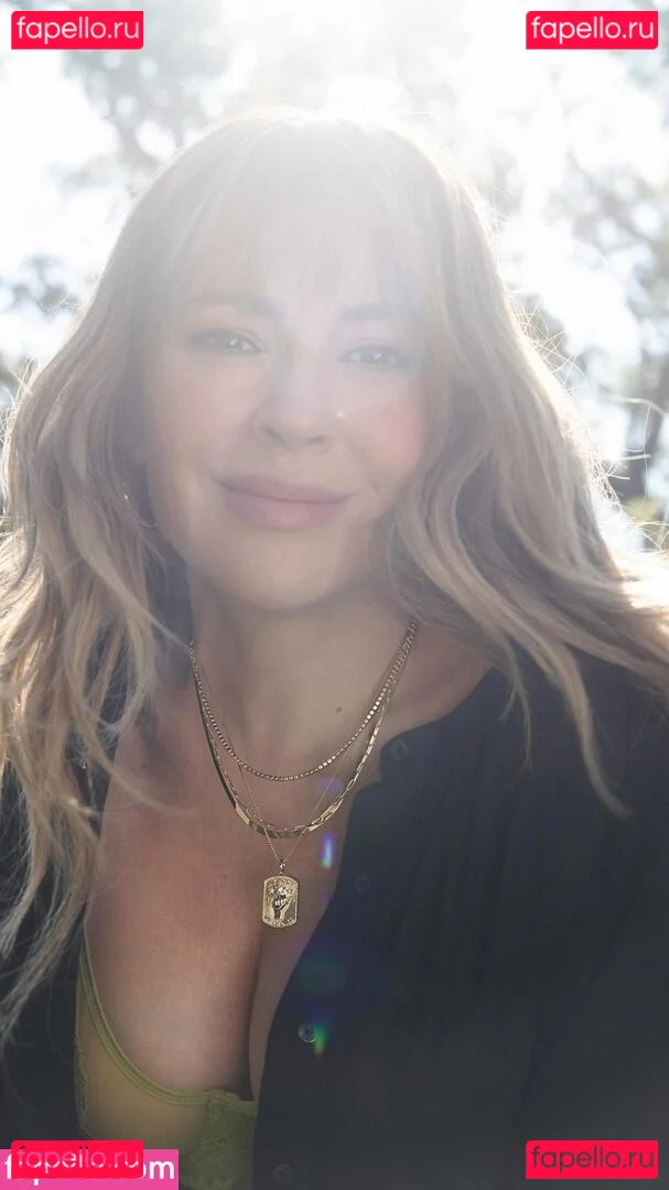 Alyssa Milano Onlyfans Photo Gallery 