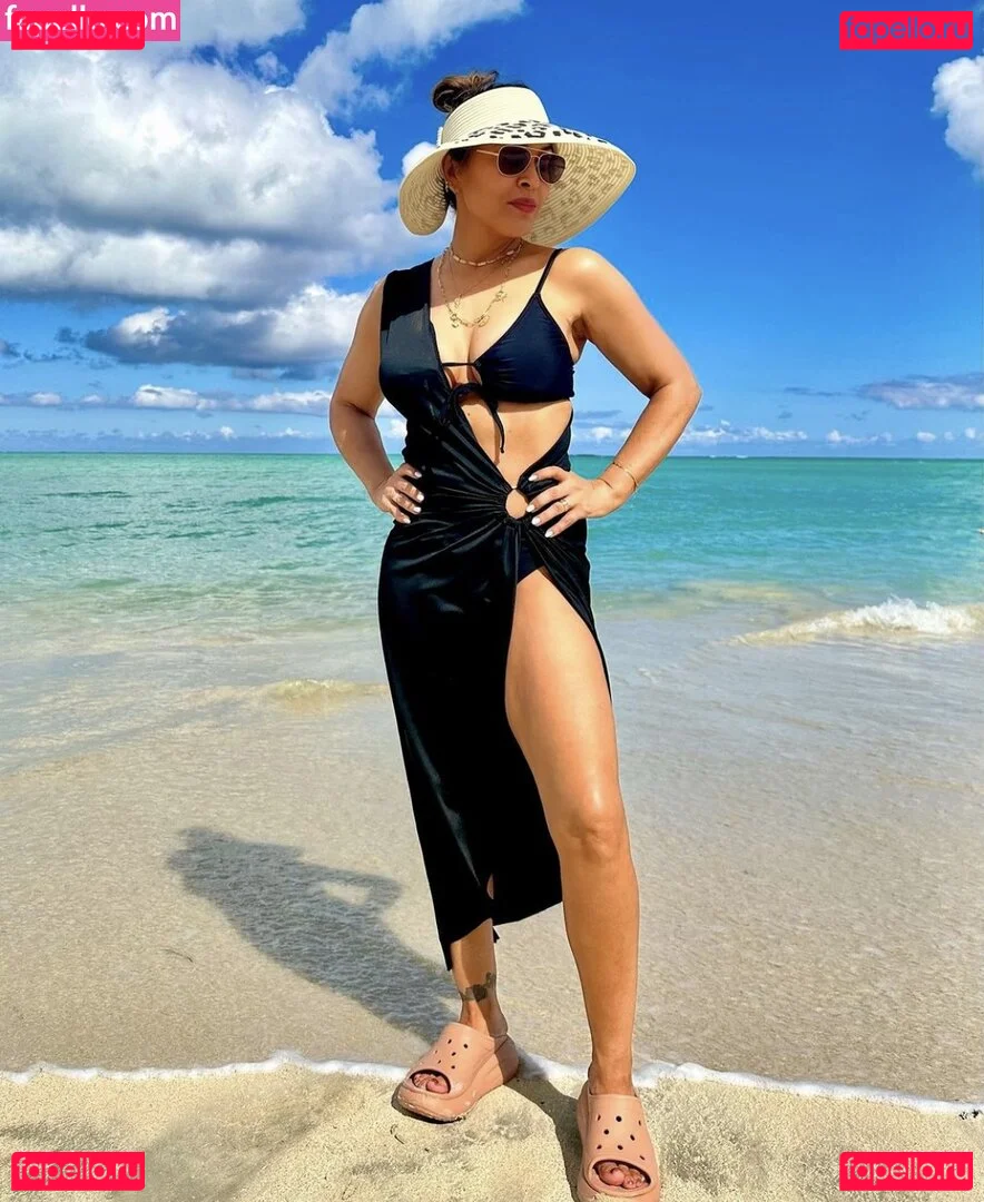 Alyssa Milano Onlyfans Photo Gallery 