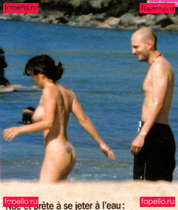 Alyssa Milano Onlyfans Photo Gallery 