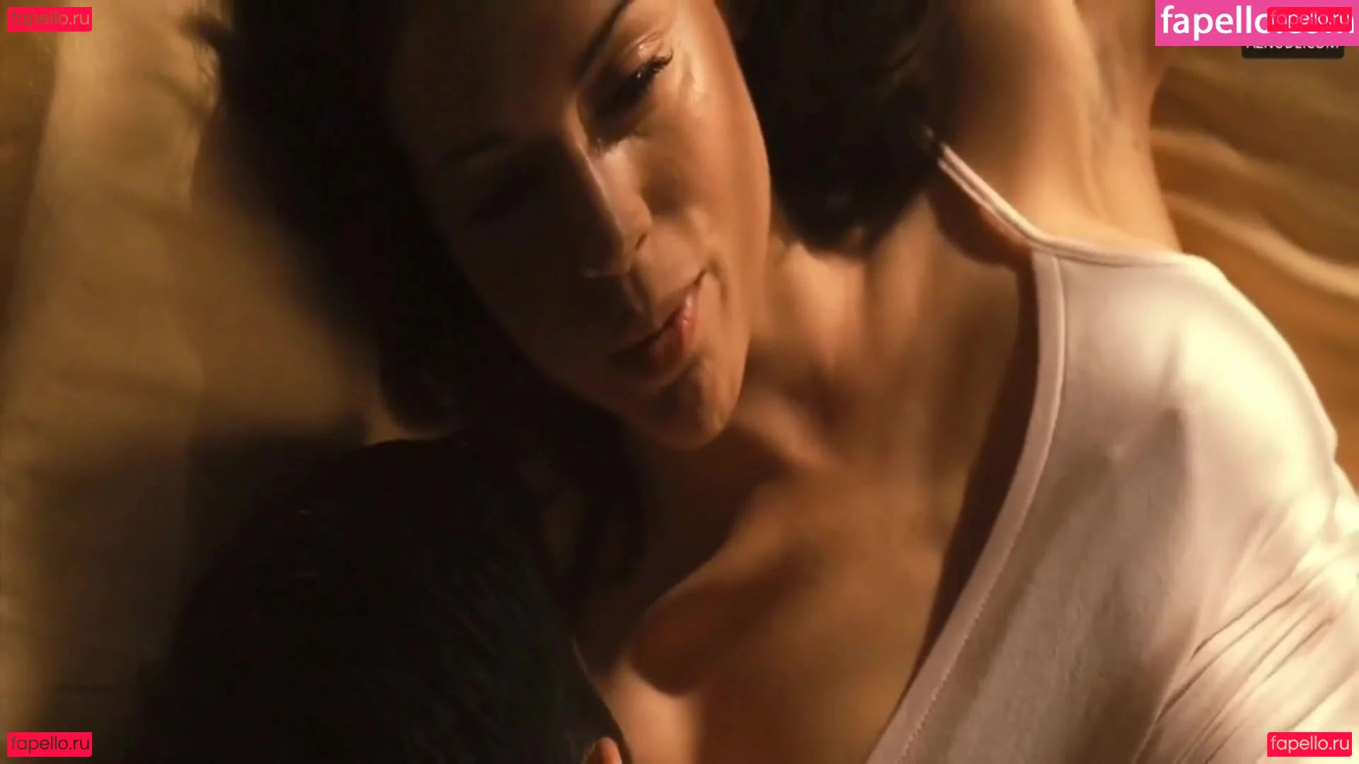 Alyssa Milano Onlyfans Photo Gallery 