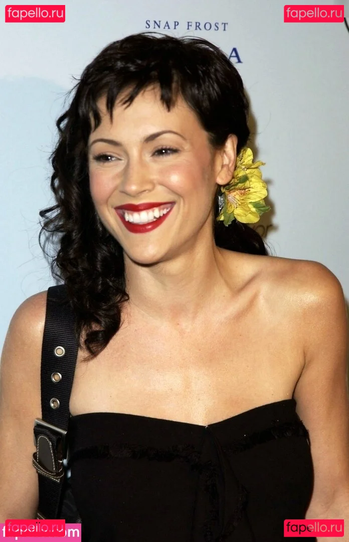 Alyssa Milano Onlyfans Photo Gallery 