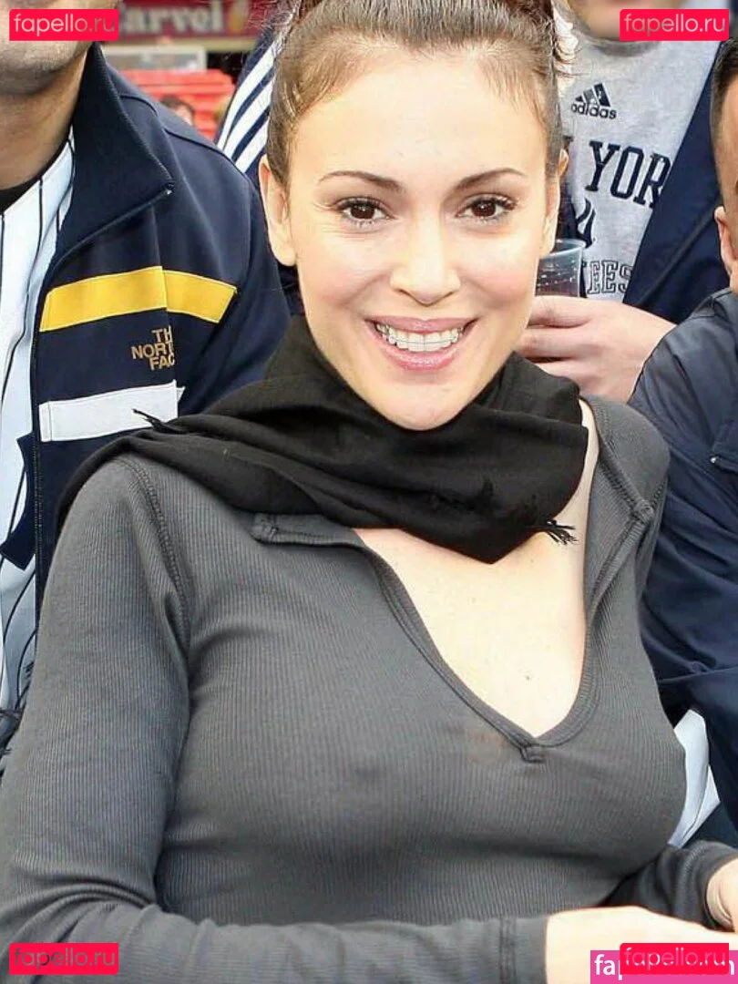 Alyssa Milano Onlyfans Photo Gallery 