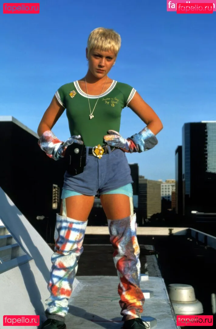 Alyssa Milano Onlyfans Photo Gallery 