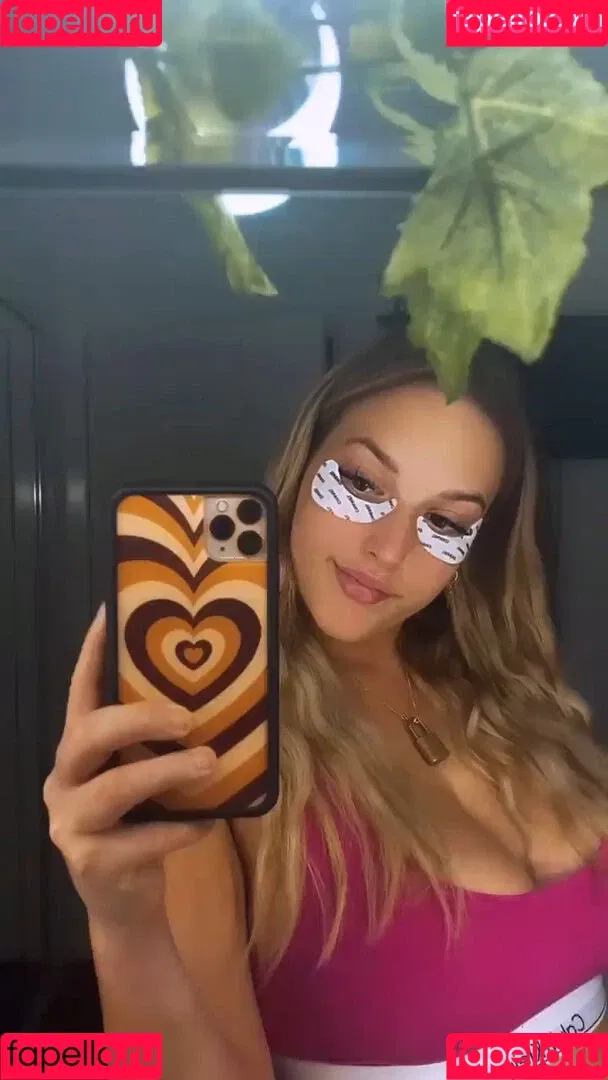 Alanna Onlyfans Photo Gallery 