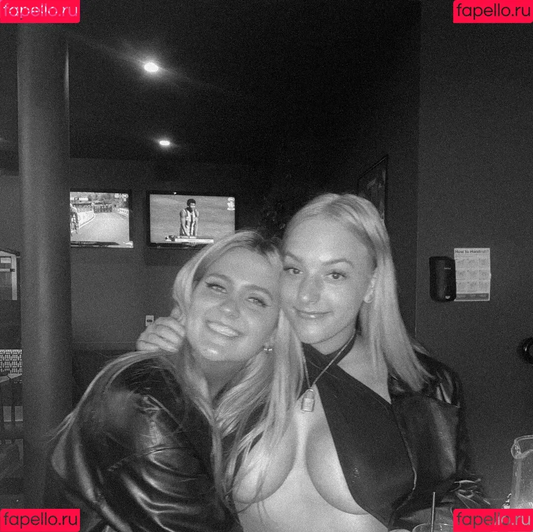 Alanna Onlyfans Photo Gallery 