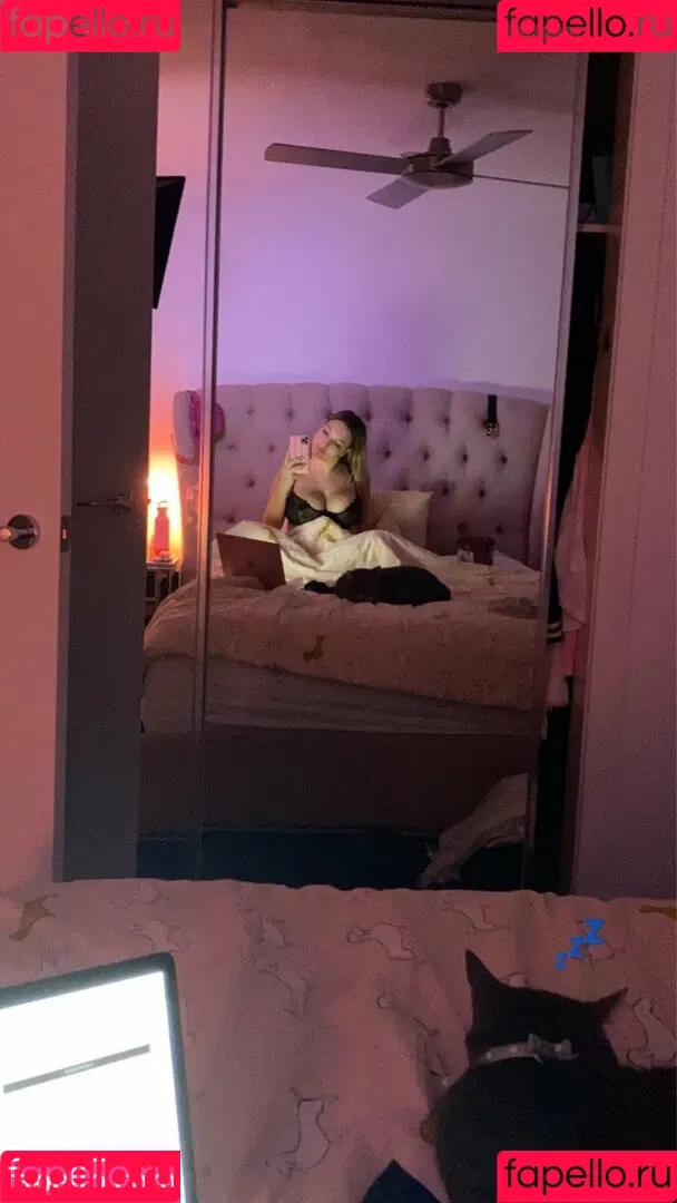 Alanna Onlyfans Photo Gallery 