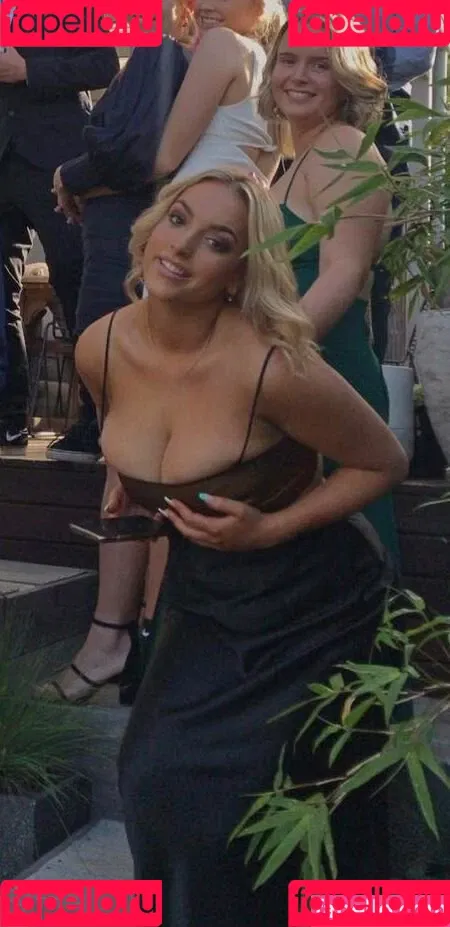 Alanna Onlyfans Photo Gallery 