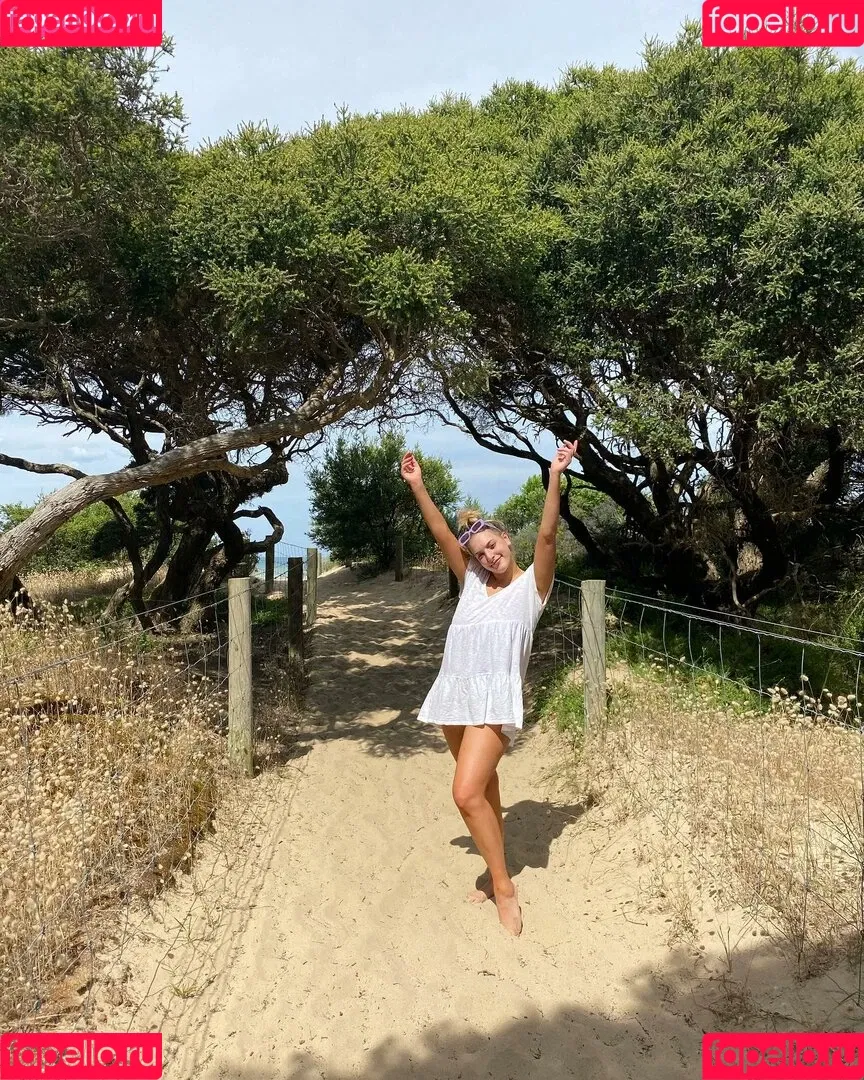 Alanna Onlyfans Photo Gallery 