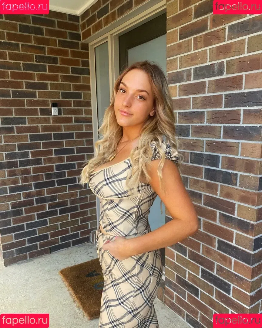 Alanna Onlyfans Photo Gallery 