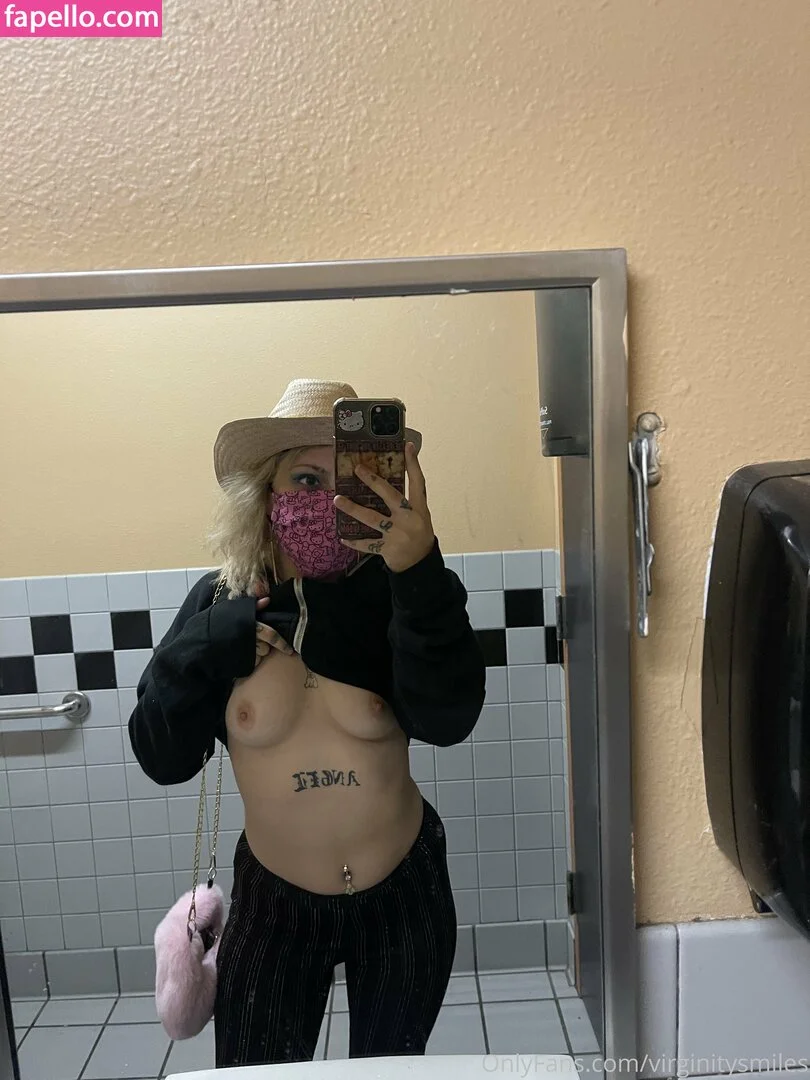 virginitysmiles Onlyfans Photo Gallery 