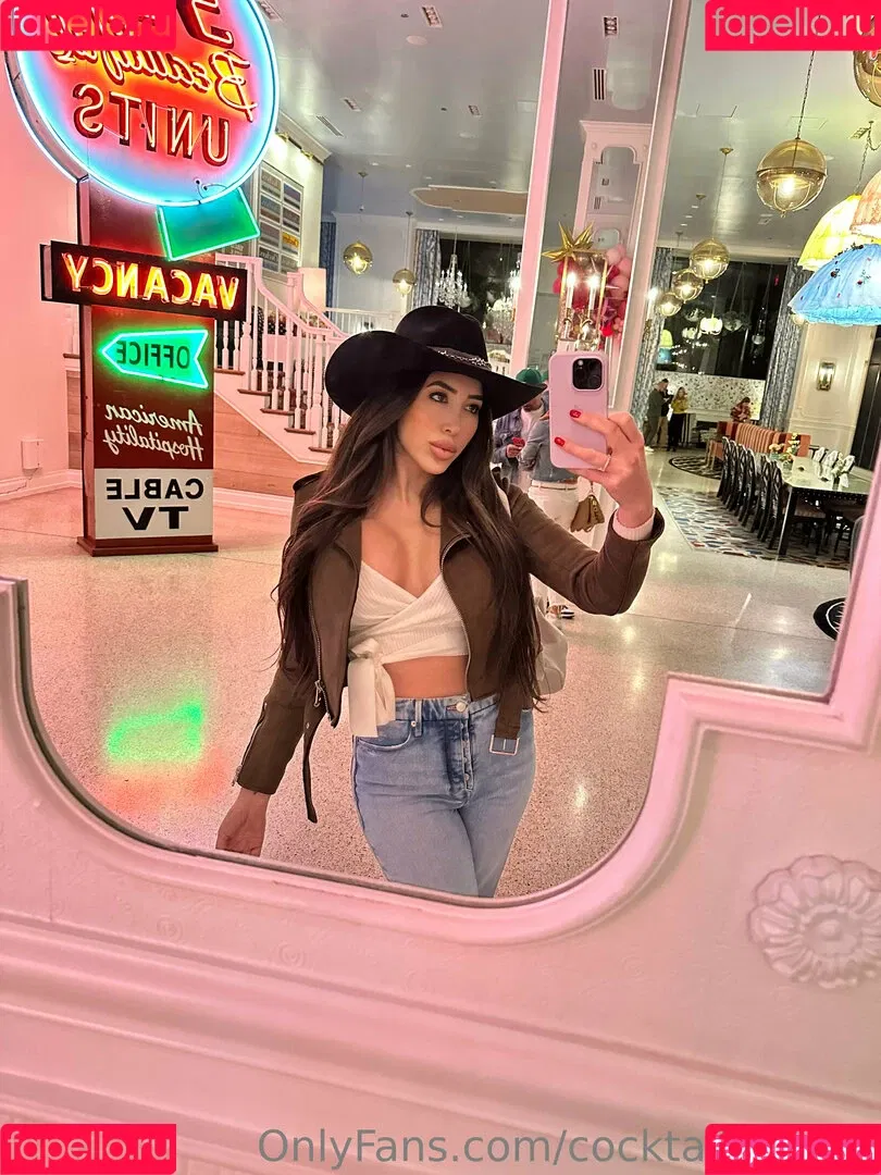 cocktailratings Onlyfans Photo Gallery 