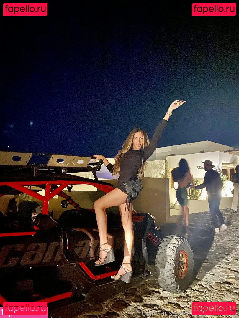 cocktailratings Onlyfans Photo Gallery 