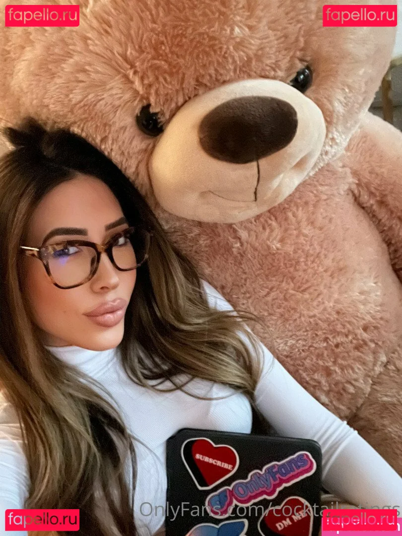 cocktailratings Onlyfans Photo Gallery 