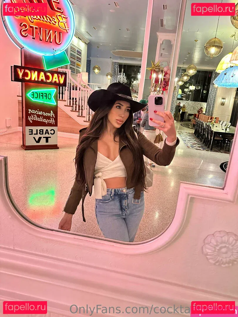 cocktailratings Onlyfans Photo Gallery 