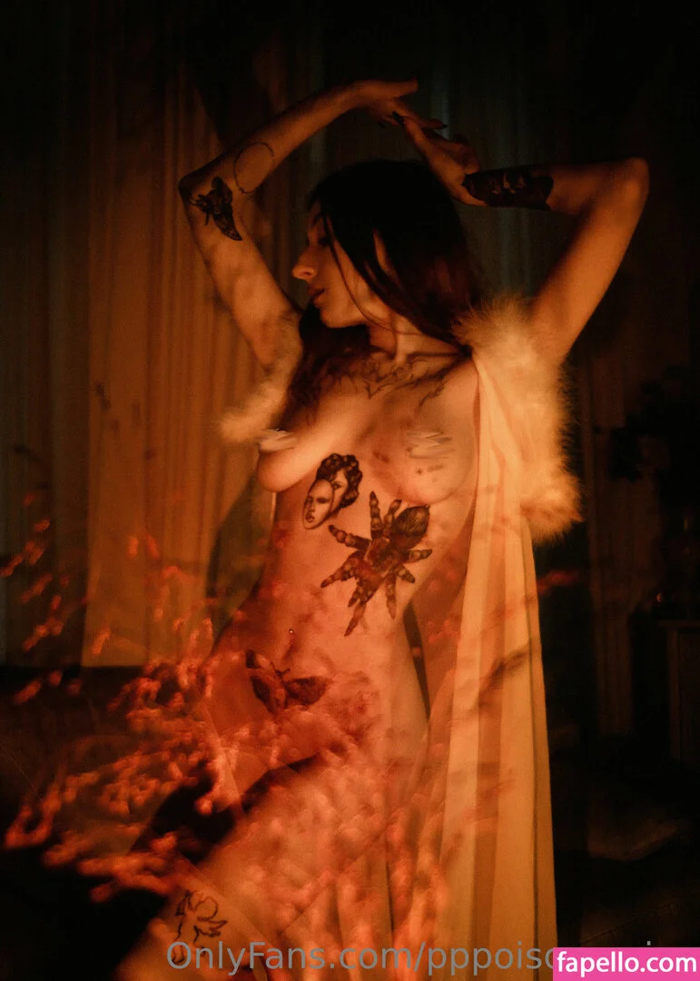 pppoisonnn.ivy Onlyfans Photo Gallery 