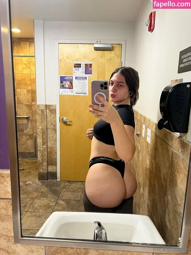 Nickynaple Onlyfans Photo Gallery 