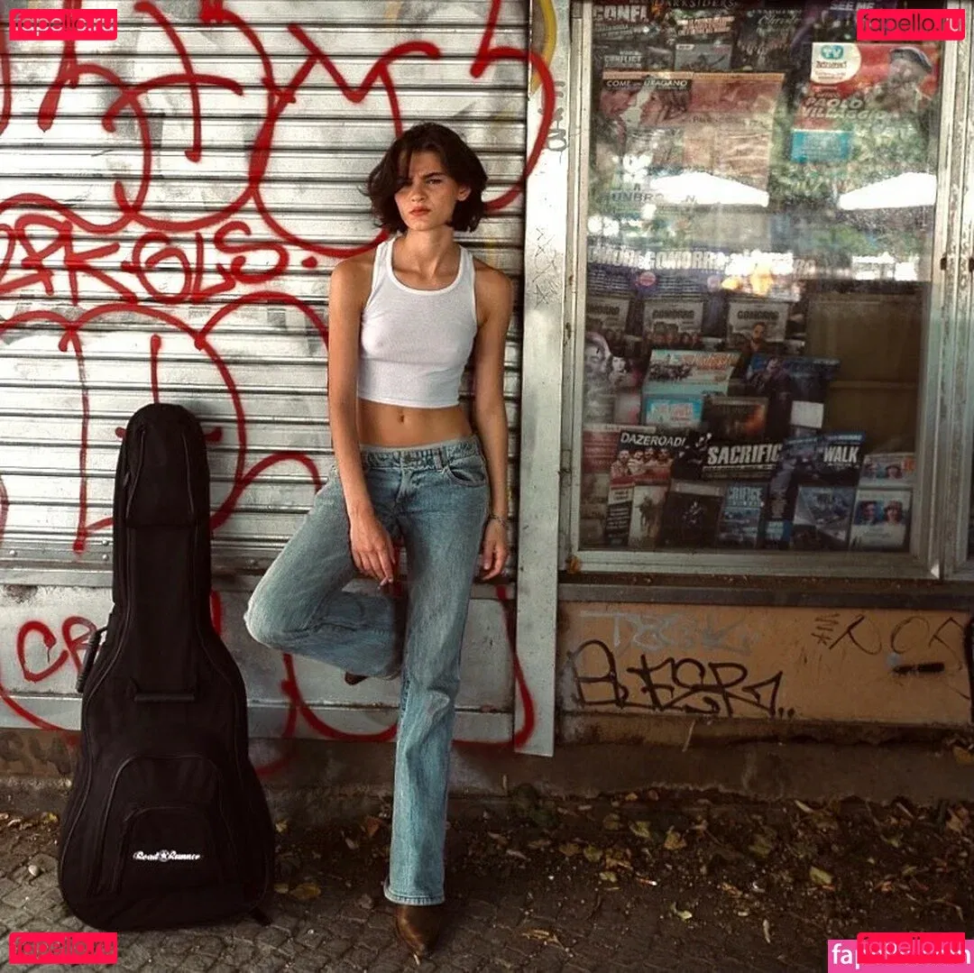 Bec Lauder Onlyfans Photo Gallery 