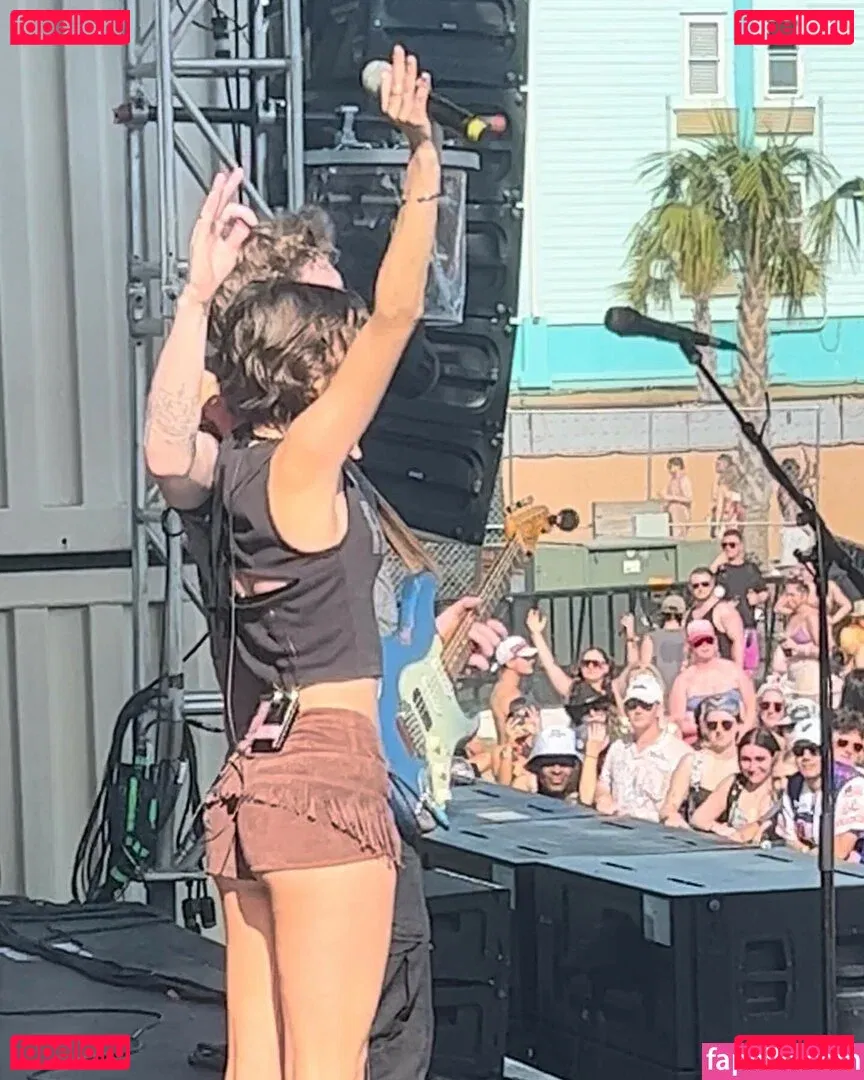 Bec Lauder Onlyfans Photo Gallery 