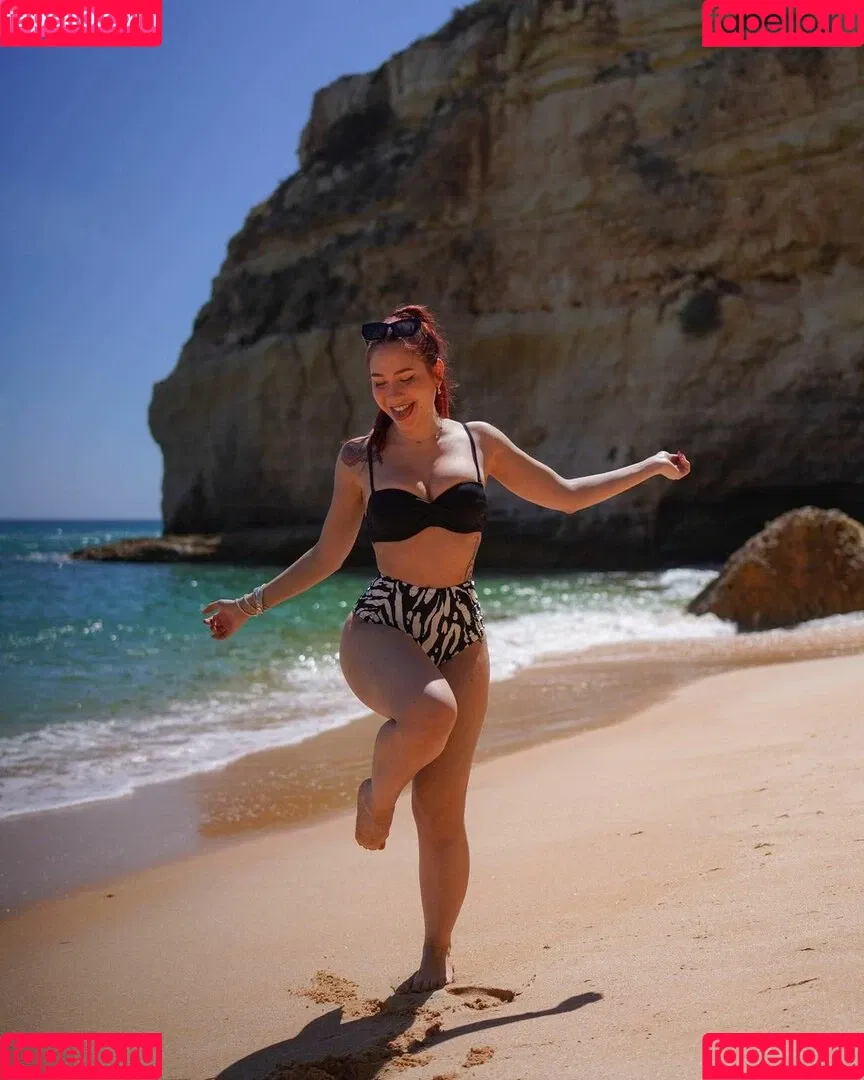 Diana Zambrozuski Onlyfans Photo Gallery 