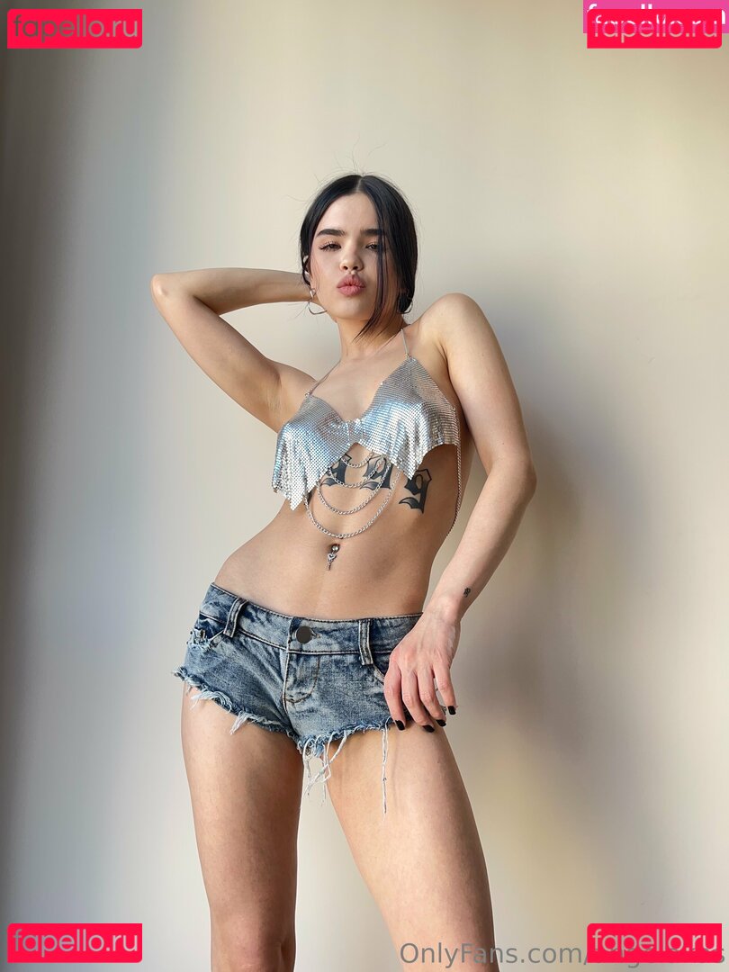 angelakas Nude Onlyfans Photo 39