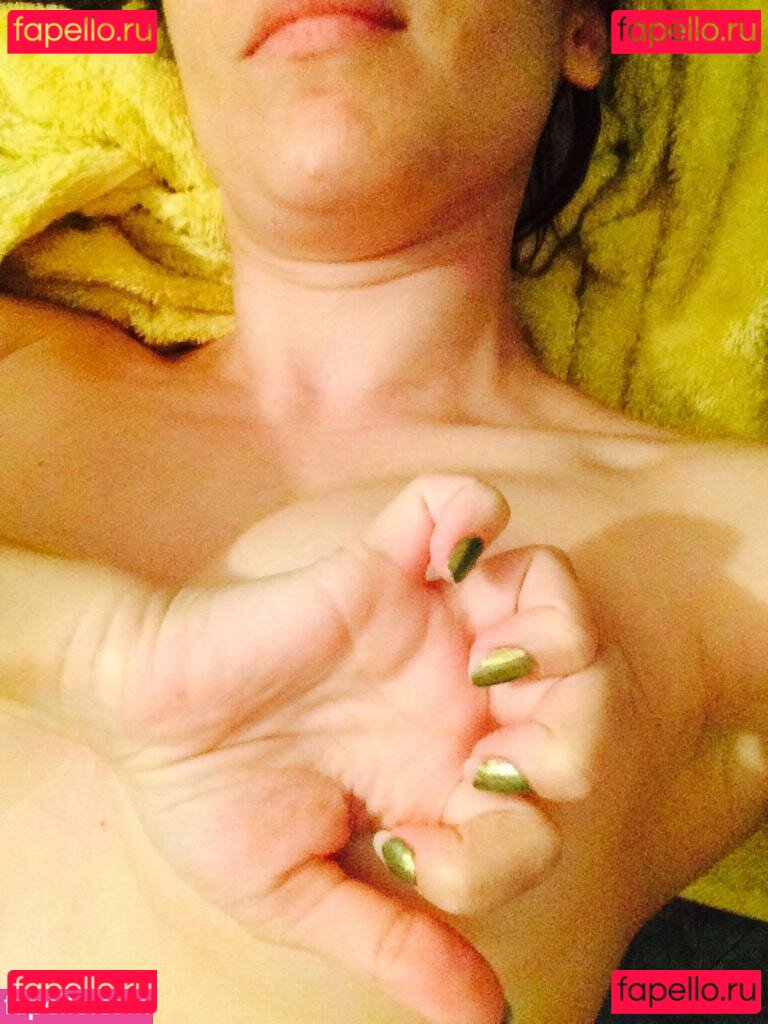 Fernanda Ostos Nude Onlyfans Photo 11