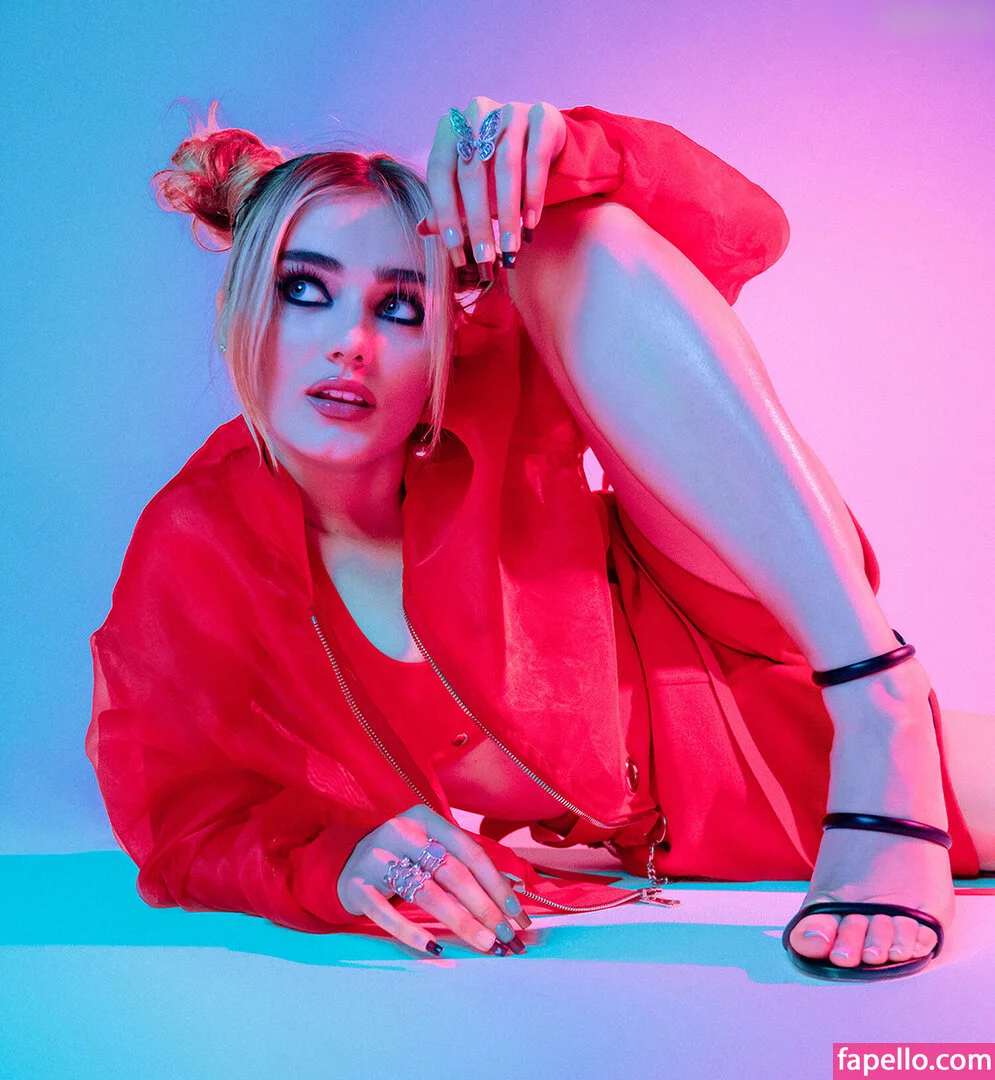 Meg Donnelly Onlyfans Photo Gallery 