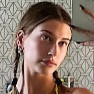 Hailey Bieber Onlyfans Photo Gallery 