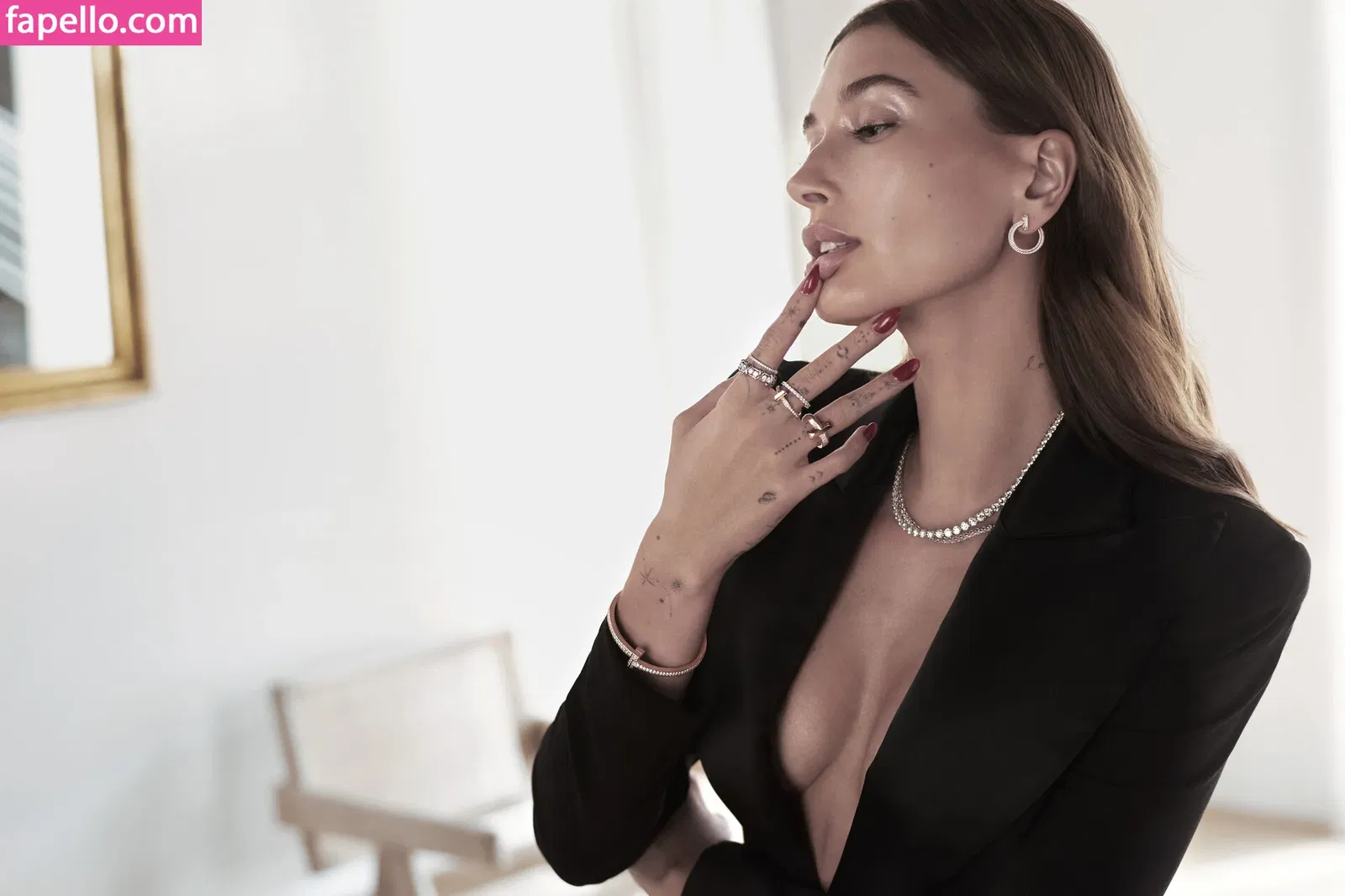 Hailey Bieber Onlyfans Photo Gallery 