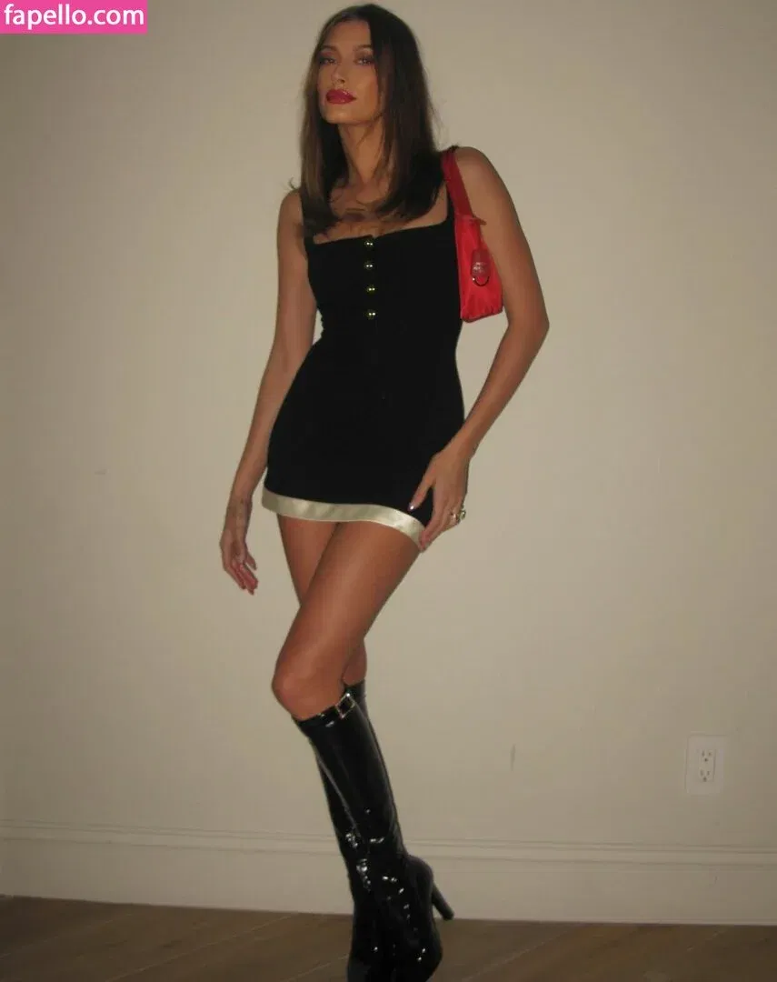 Hailey Bieber Onlyfans Photo Gallery 