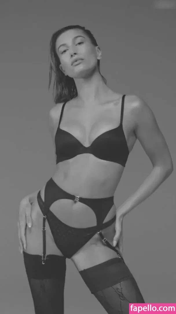 Hailey Bieber Onlyfans Photo Gallery 