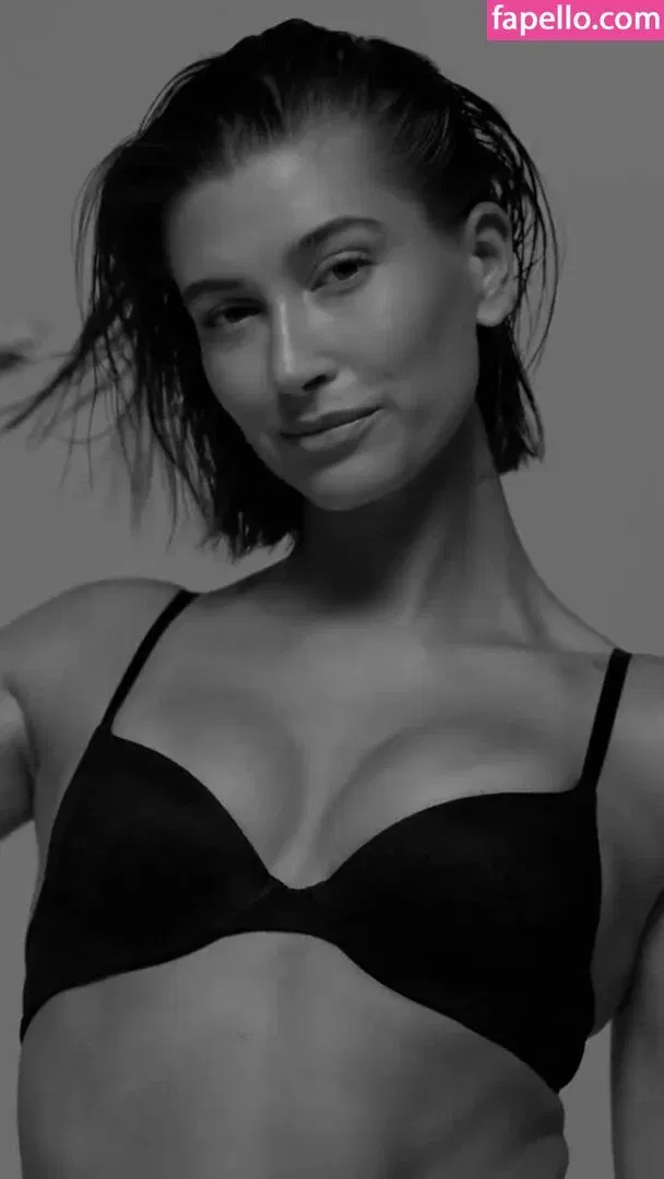 Hailey Bieber Onlyfans Photo Gallery 