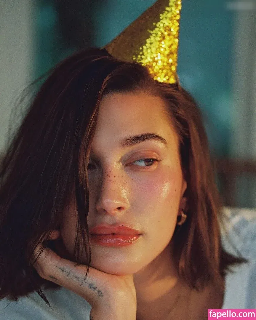 Hailey Bieber Onlyfans Photo Gallery 